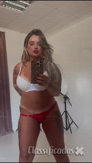 Loira furacão
