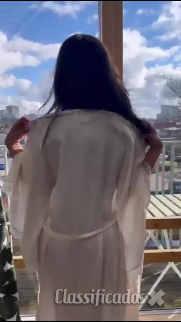 Deliciosa mestiça japonesa